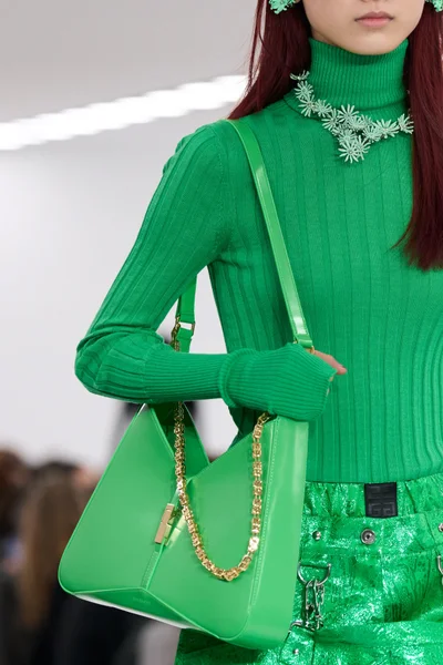 Look 83
